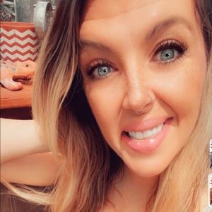 Meet your Posher, Allegra